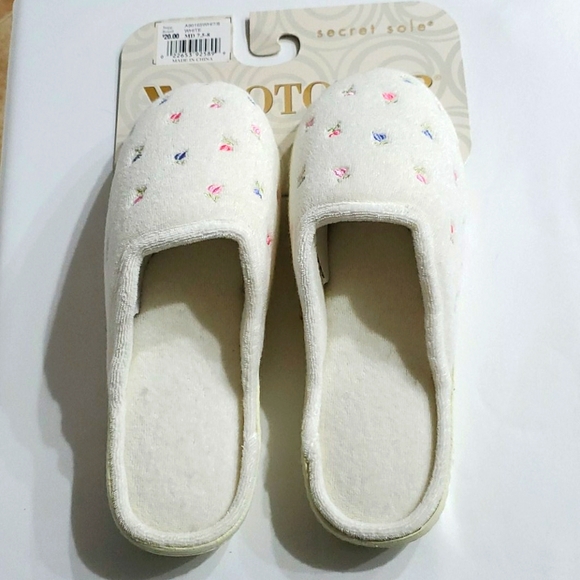 ISOTONER SECRET SOLE SLIPPERS